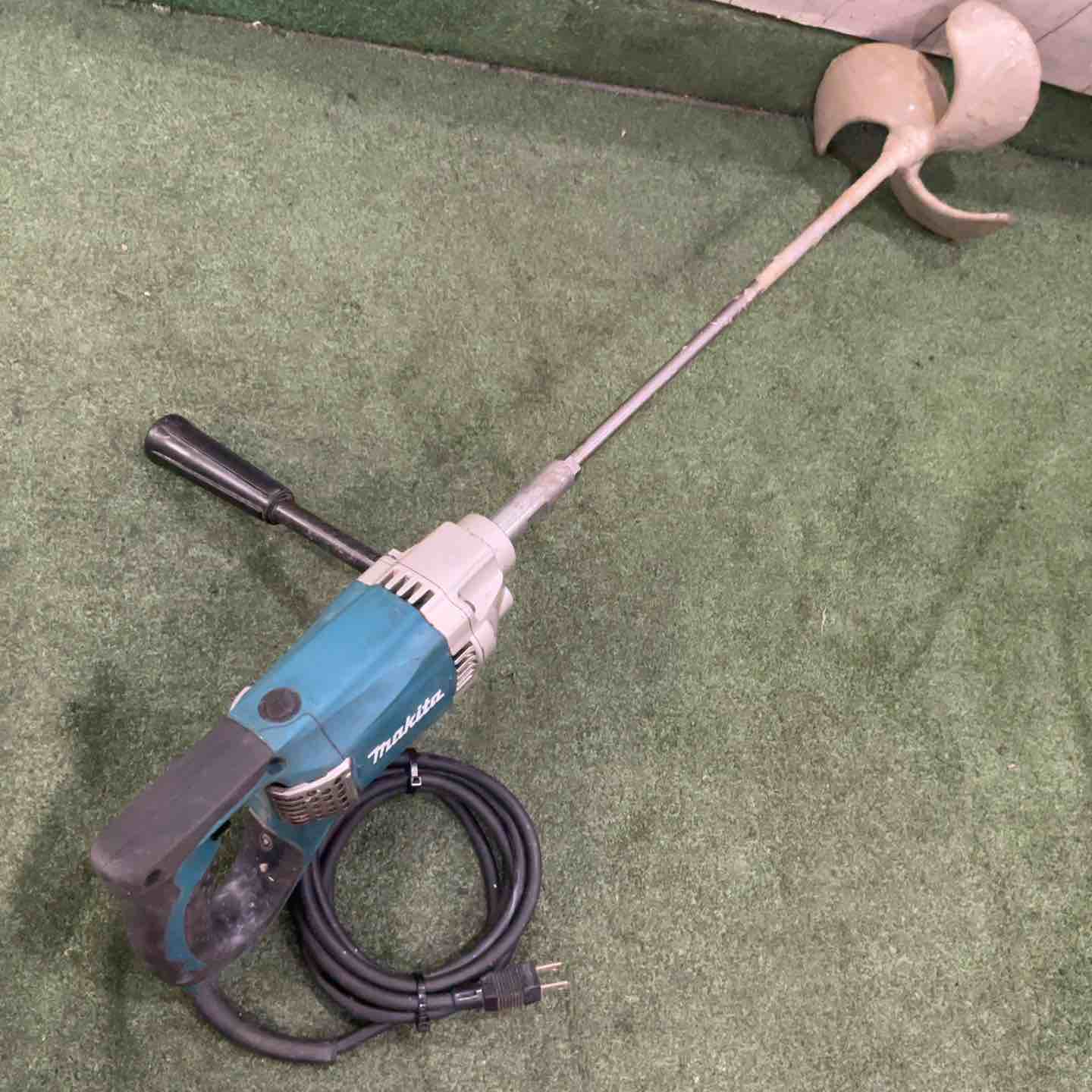 【美品】☆マキタ(makita) かくはん機 UT2204 動作確認済【川口店】 ☆マキタ(makita) かくはん機 UT2204 動作確認済【川口店】 – アクト