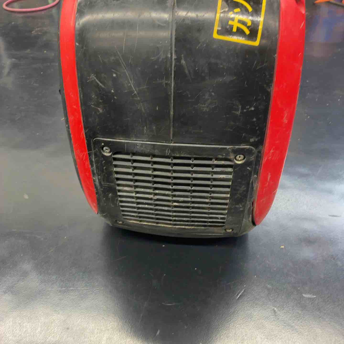 中古品】 新ダイワ (Shindaiwa) インバーター発電機 IEG1600M-Y 【藤沢