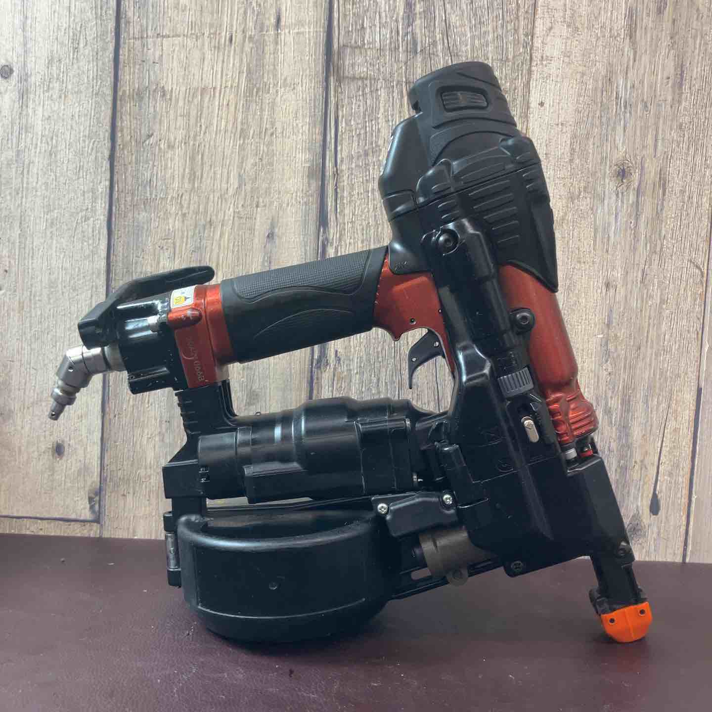 中古品】☆マックス(MAX) 高圧エアネジ打ち機 HV-R41G4-R【東大和店