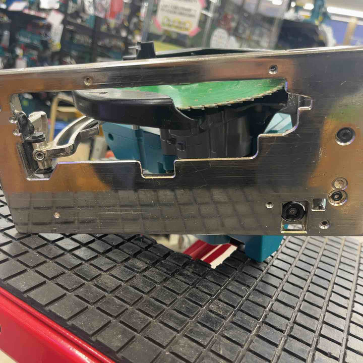 ★マキタ(makita) コードレス丸のこ HS001GZ【越谷店】