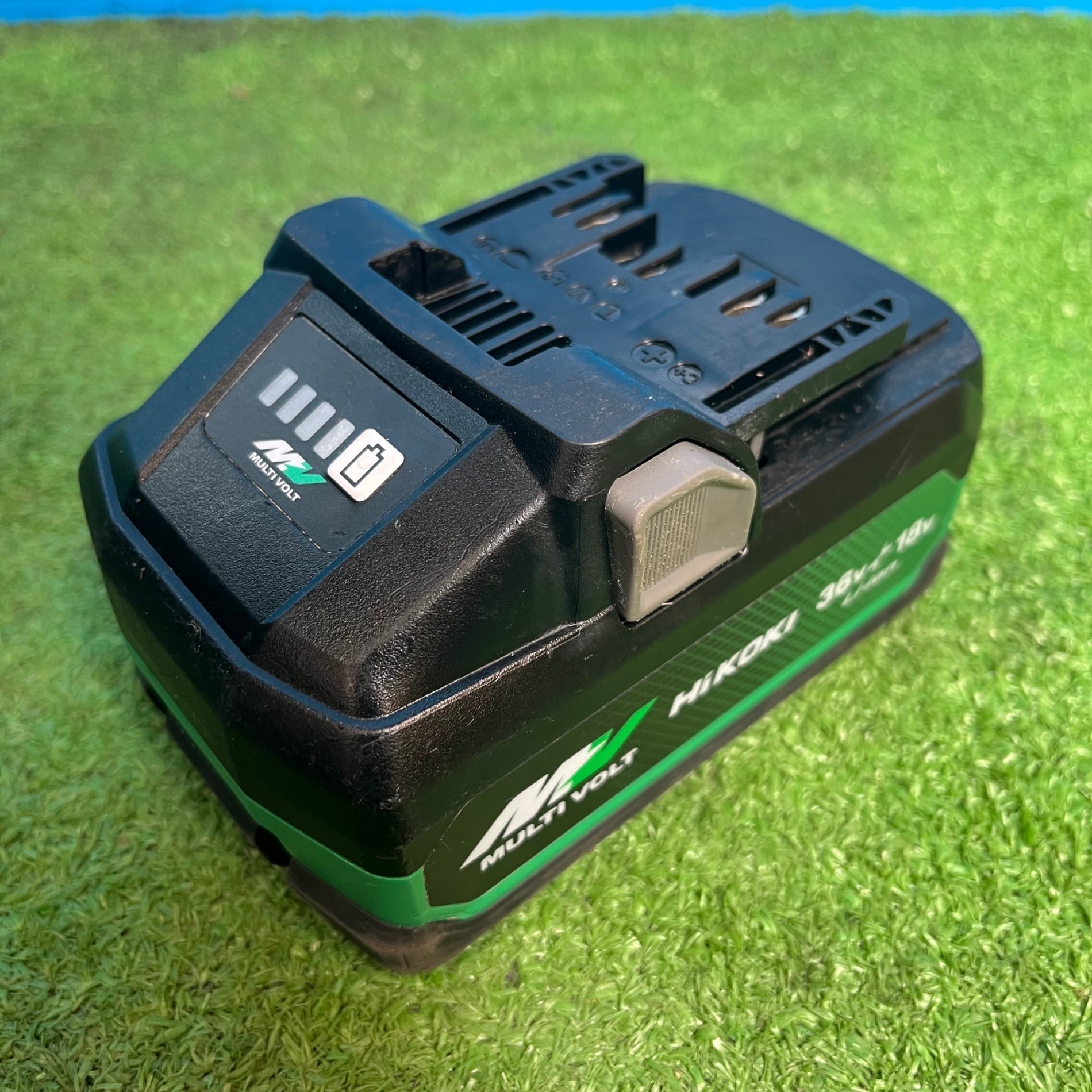 ☆ハイコーキ(HIKOKI ※旧:日立工機) コードレス冷温庫 UL18DB(WMG