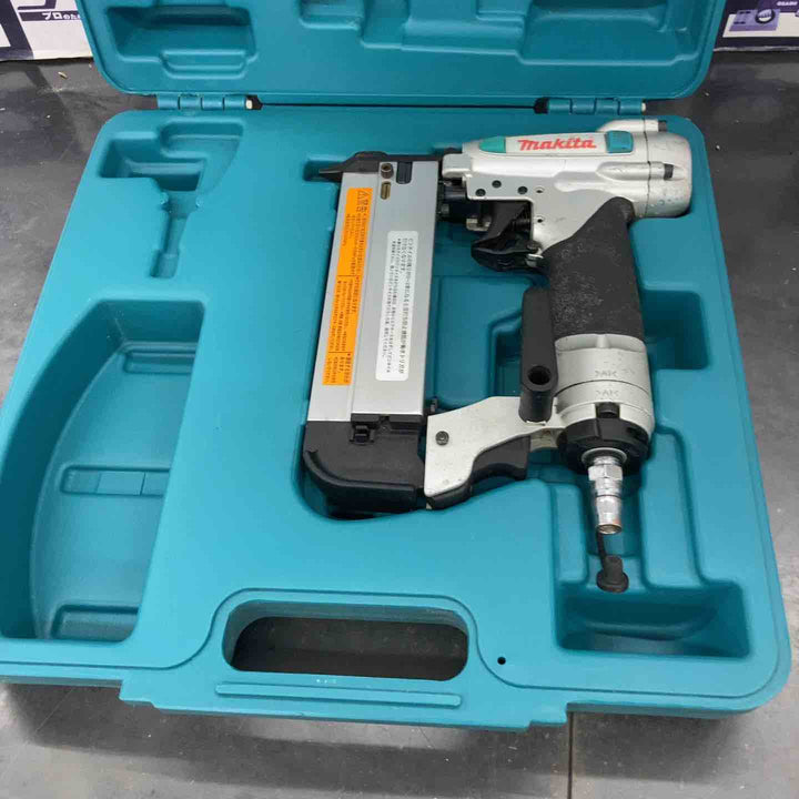 【中古品】マキタ(makita) 常圧ピンネイラ AF351【所沢店】