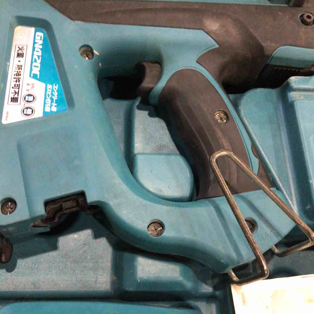 ★マキタ(makita) コードレスコンクリート用ガスピン打ち機 GN420C【川口店】