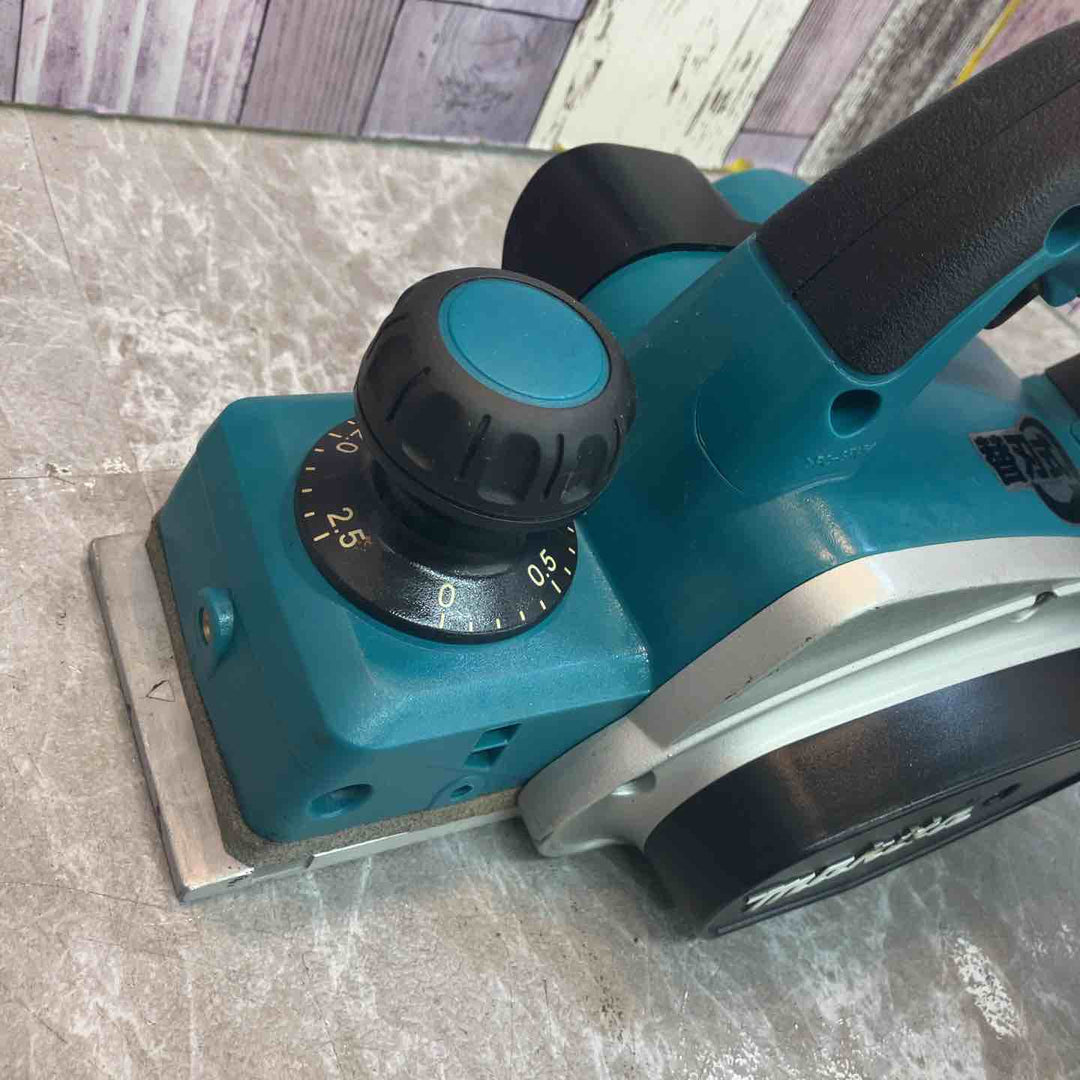 ☆マキタ(makita) 電気カンナ KP0800A【八潮店】