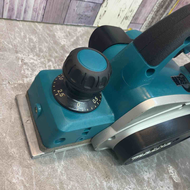 ☆マキタ(makita) 電気カンナ KP0800A【八潮店】