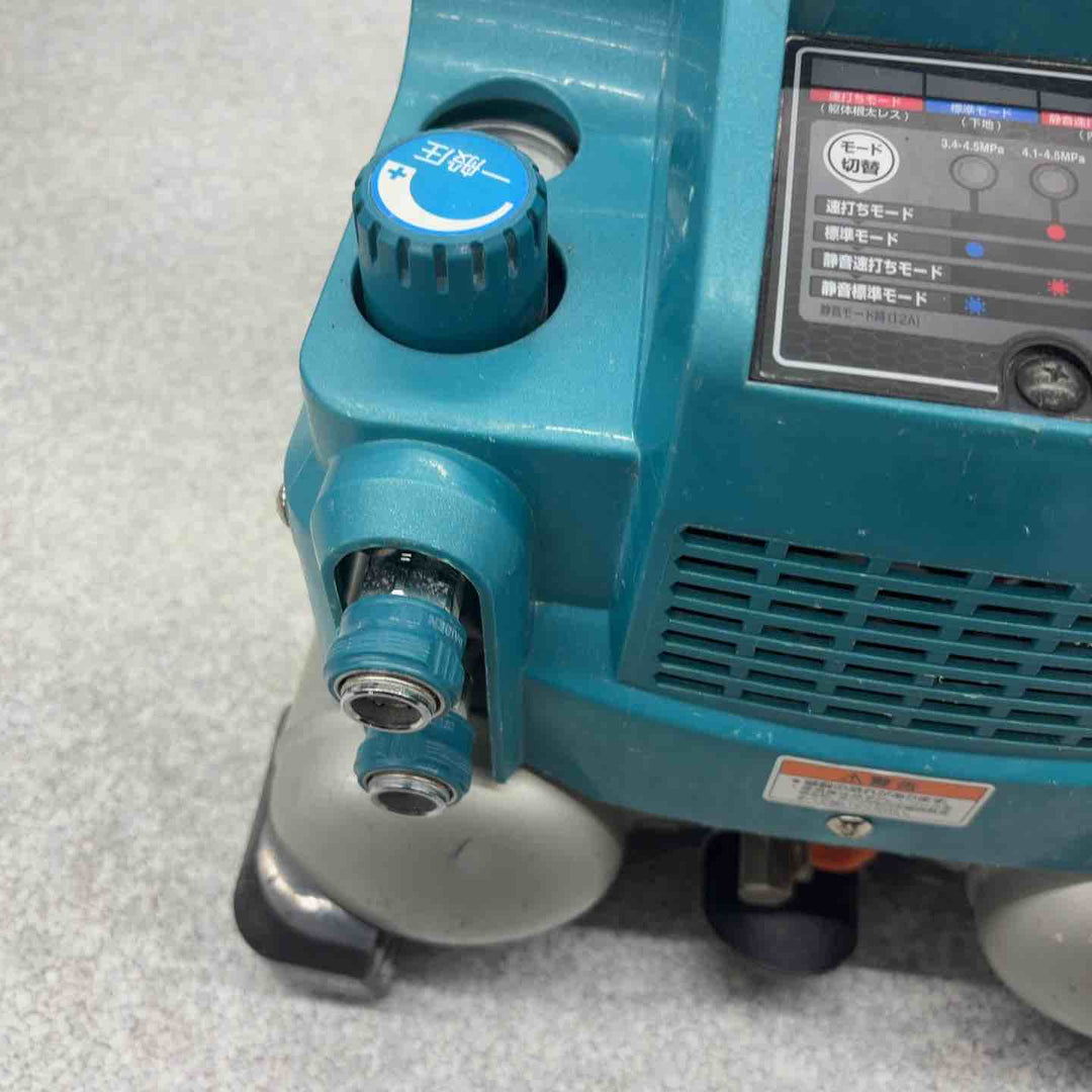 ★マキタ(makita) エアコンプレッサー AC461XS【八潮店】