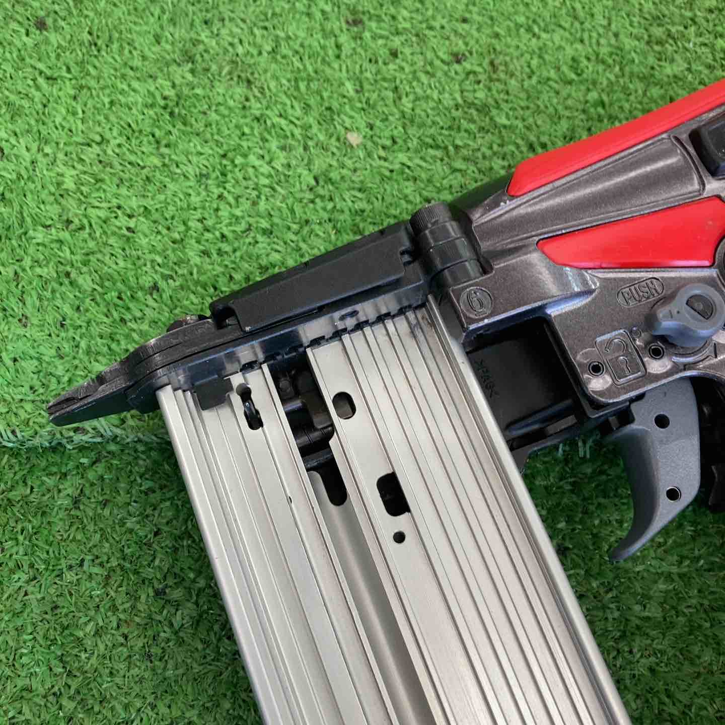 中古美品】 マックス/MAX 高圧フィニッシュネイラ・HA-55SF2(D) 【桶川