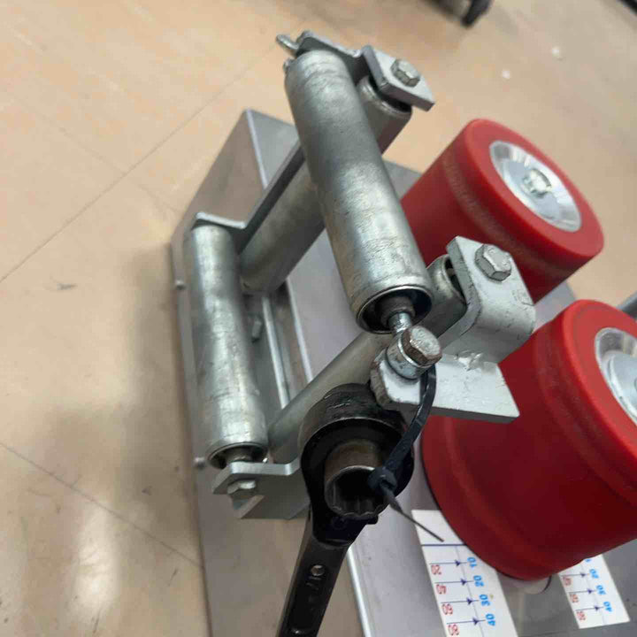 【店頭受取り限定】メーカー不明 ケーブル中間送り機 型式不明 200V【草加店】