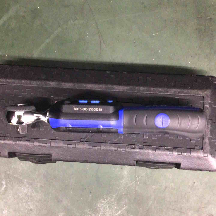 ◇SK11 デジタルトルクレンチ 差込角 9.5mm 3~60N・m SDT3-060【戸田店】