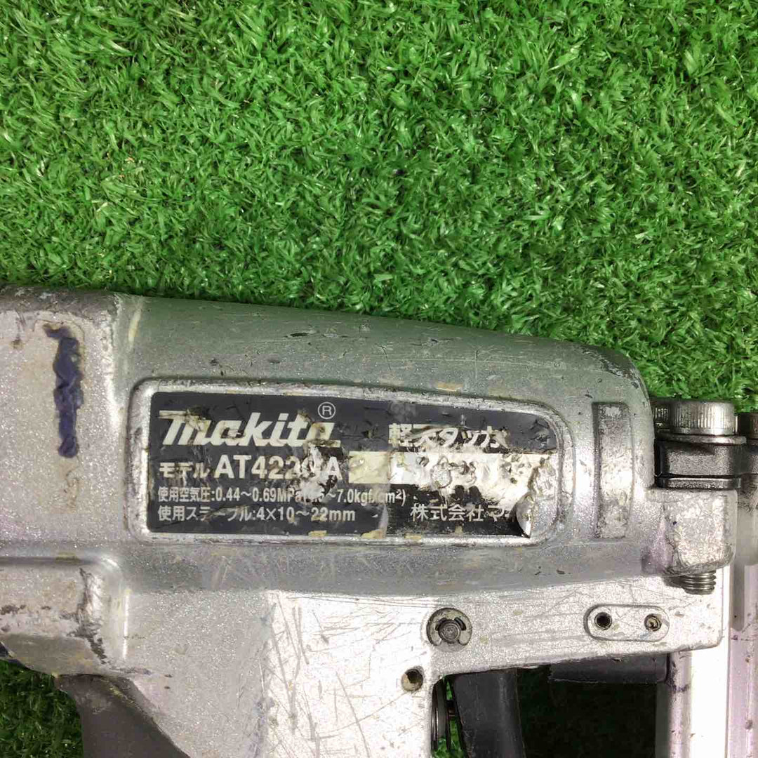★マキタ(makita) 常圧軽天タッカ AT422CA【川口店】