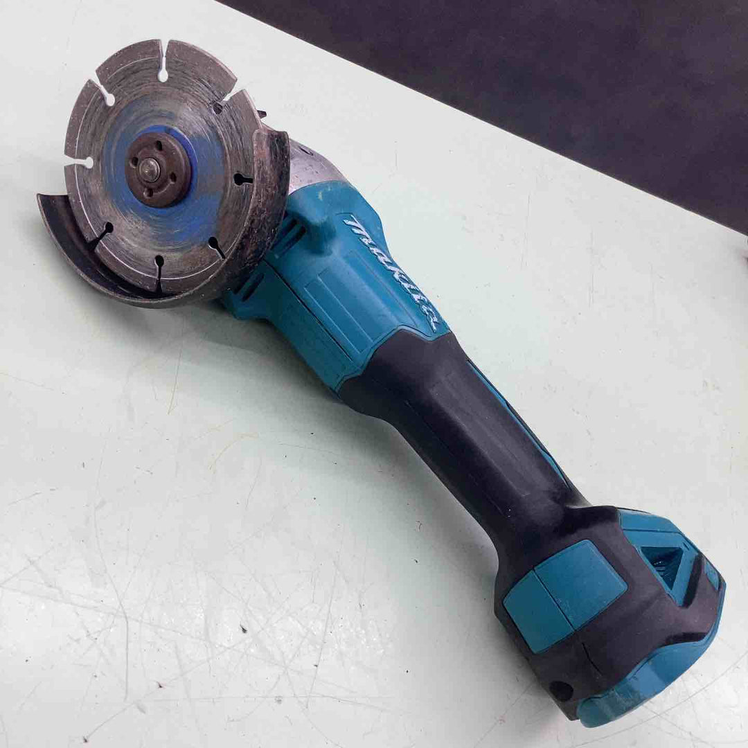 〇マキタ(makita) 100mm コードレスディスクグラインダ GA403DZN (AG403DN)【越谷店】