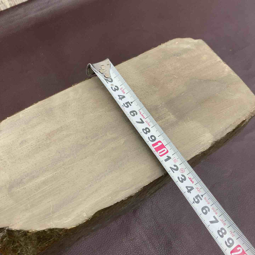 【超希少】 【中古美品】 天然砥石 産地不明 重量約9.0Kg 長さ約260mmｘ幅約120mmｘ高さ約138mm 番手細かめ カシュ― 若狭田村山？ 京都正本山？ 番手細かめ 【東大和店】
