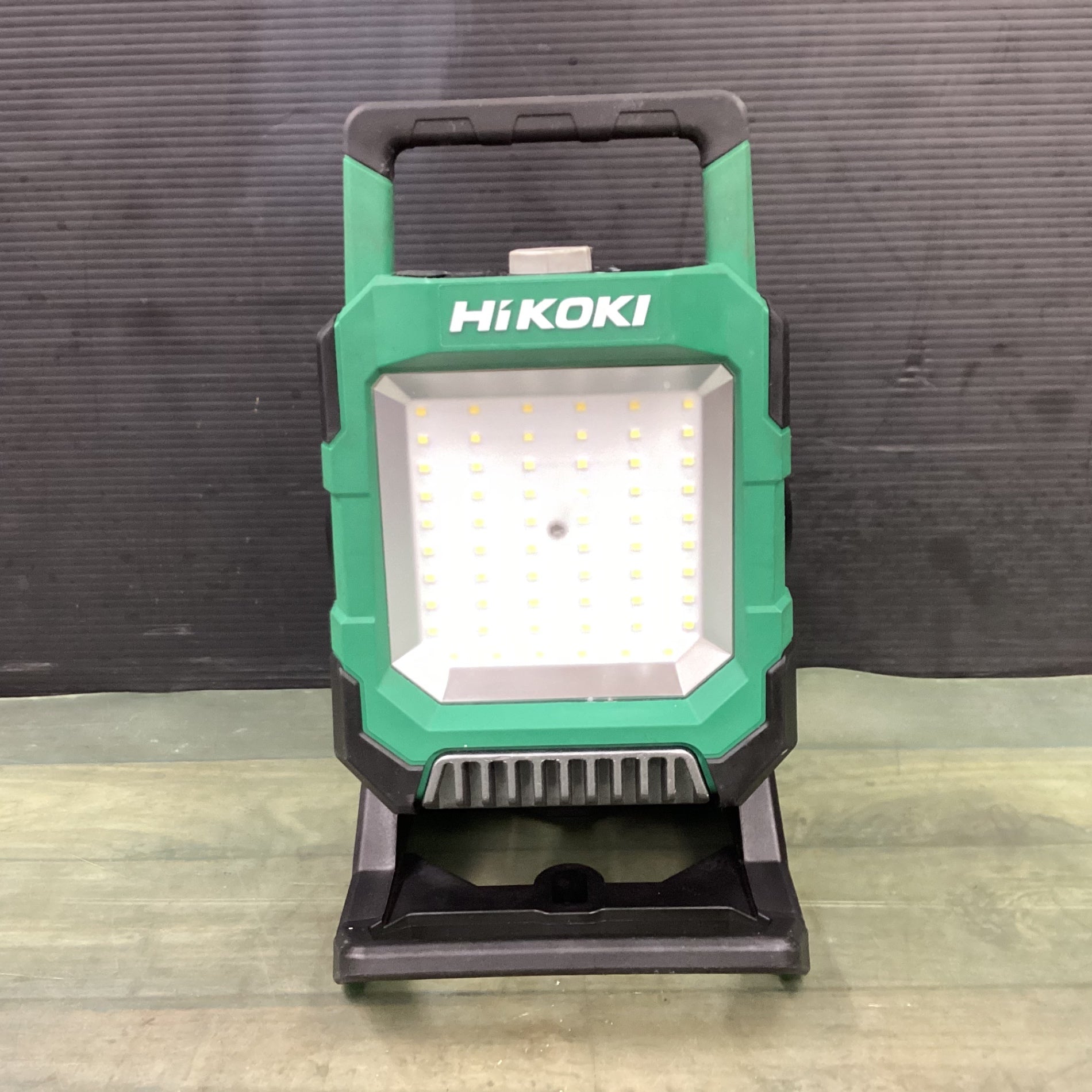 ハイコーキ　HIKOKI　LED　ライト　UB18DC　(NN) HiKOKI UB18DC(NN) 18V Cordless LED Work Light, Up to 4,000