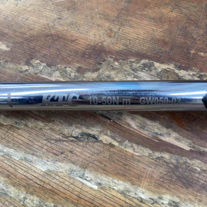 【美品】KTC 9.5sq プレセット型トルクレンチ GW050-03 10-50N・m【柏店】