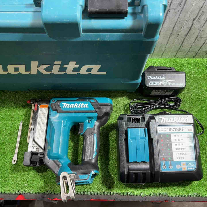 ★マキタ(makita) コードレスピンネイラ PT353DRG 動作確認済み バッテリー×1、充電器付き【川口店】