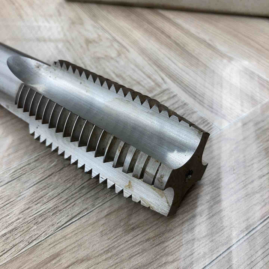 SKC エスケーシー ハンドタップ M42×4.5【八潮店】