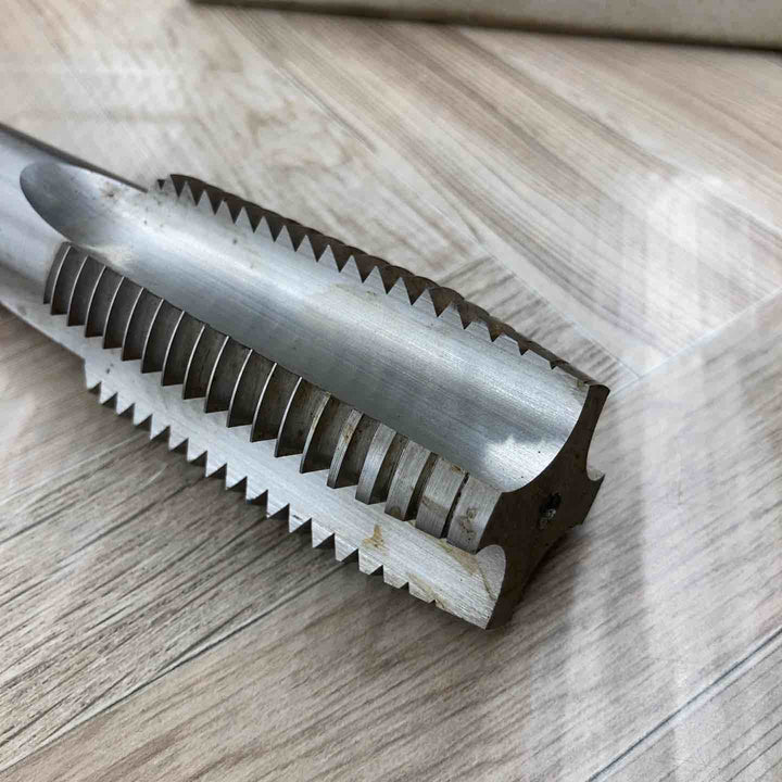 SKC エスケーシー ハンドタップ M42×4.5【八潮店】