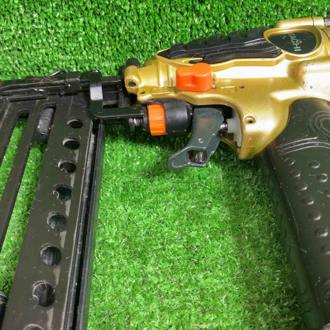 【中古品】 ハイコーキ(HIKOKI ※旧:日立工機) 高圧フロアタッカ N5004HMF 【藤沢店】