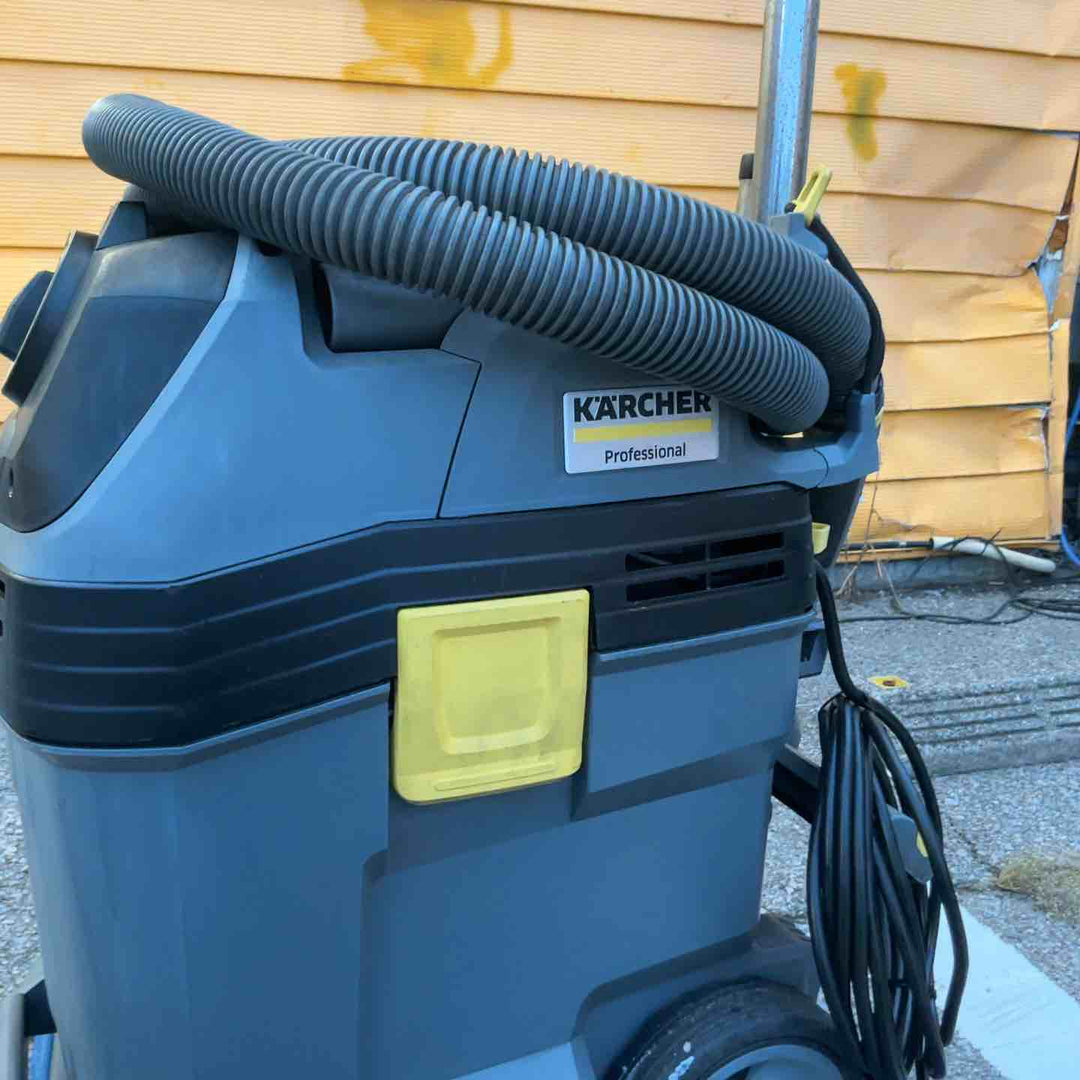 【店頭受取り限定】ケルヒャー(KARCHER) 業務用 乾湿両用バキュームクリーナー NT 30/1 Tact 帯電防止(1.148-208.0) ※型式恐らく【草加店】