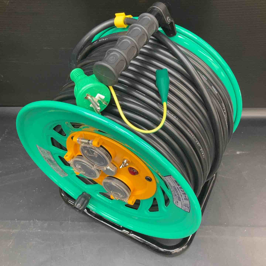 ◇日動 防雨・防塵型ドラム 100V 一般型 FW-E53 アース付き コードリール 50ｍ【川越店】