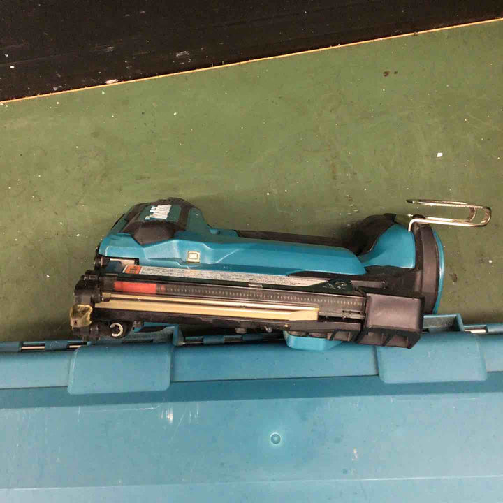 ★マキタ(makita) コードレスピンネイラ PT353DRG【戸田店】