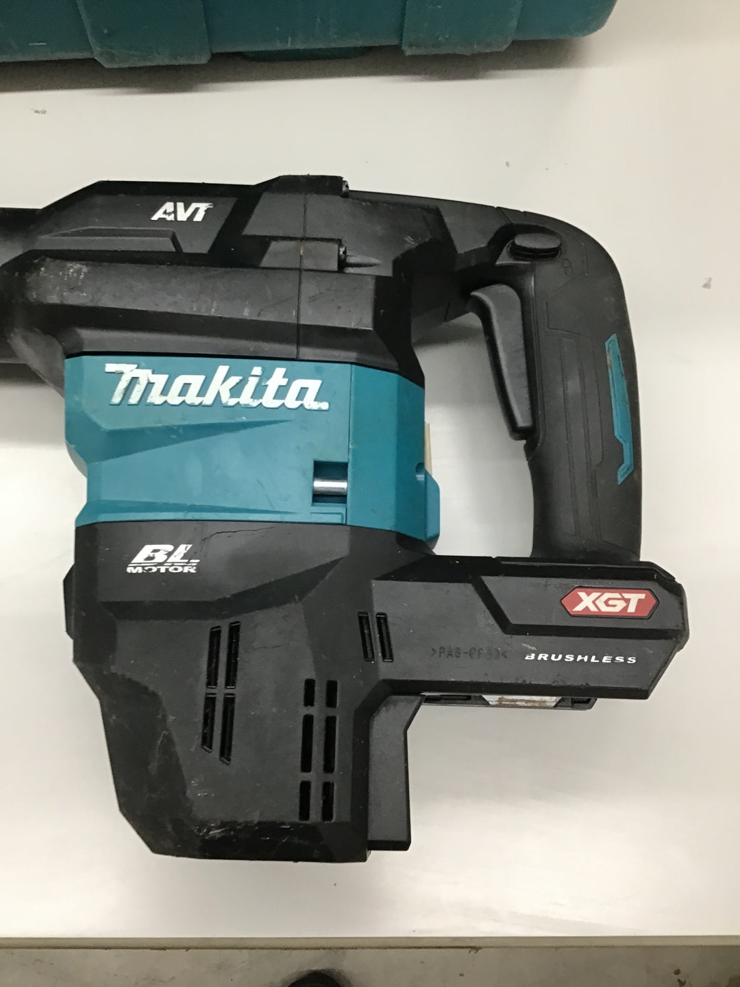 【中古品】★マキタ(makita) コードレスハンマ HM001GZK 【戸田店】