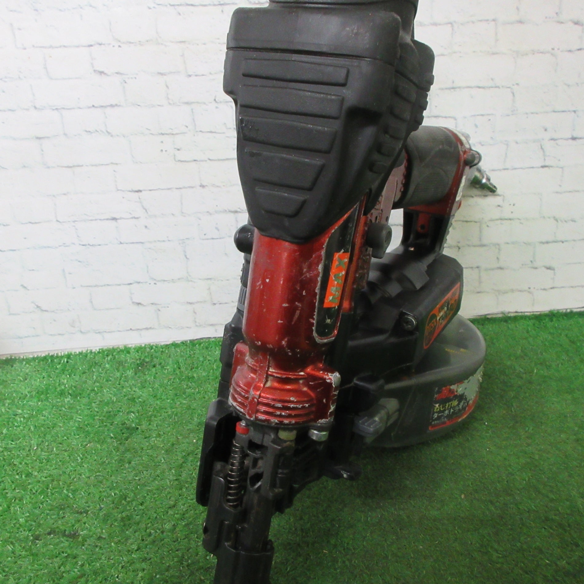 ★マックス(MAX) 高圧エアネジ打ち機 HV-R41G4-R【町田店】 ☆マックス(MAX) 高圧エアネジ打ち機 HV-R41G4-R【町田店