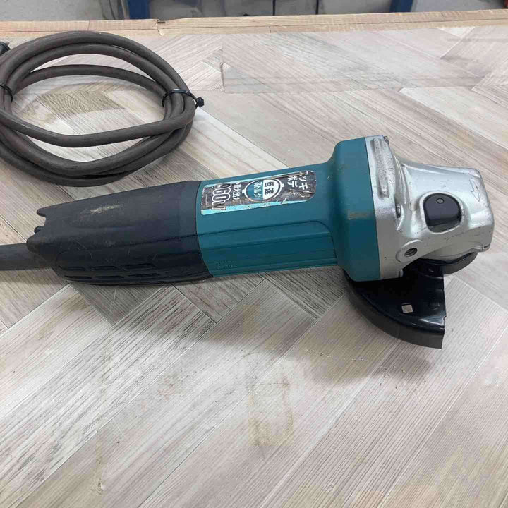 ☆マキタ(makita) 100mmディスクグラインダ GA4032【八潮店】