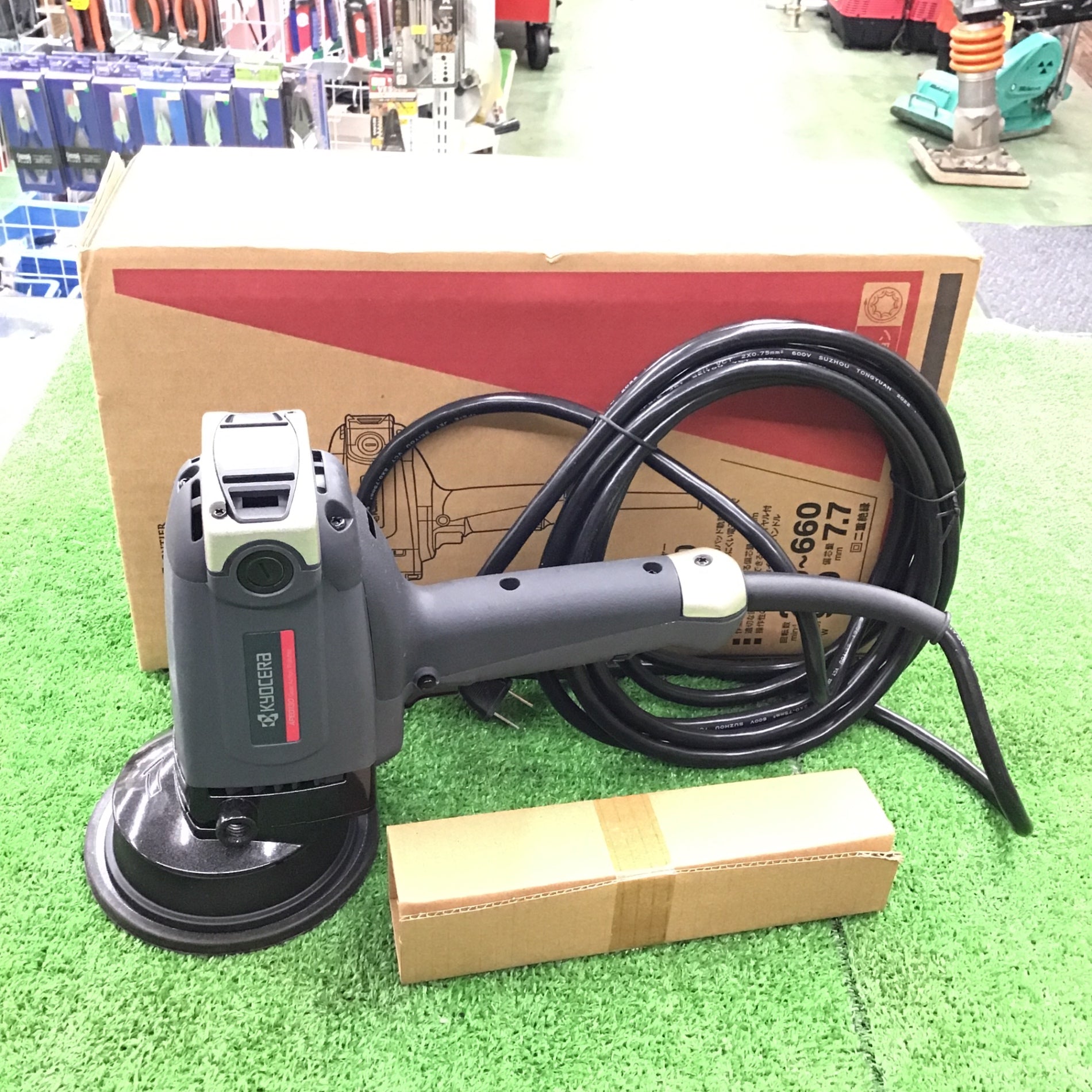 京セラ(Kyocera) 旧リョービ プロ用 ポリッシャー APEG130【桶川 京セラ(Kyocera) 旧リョービ プロ用 ポリッシャー APEG130【桶川