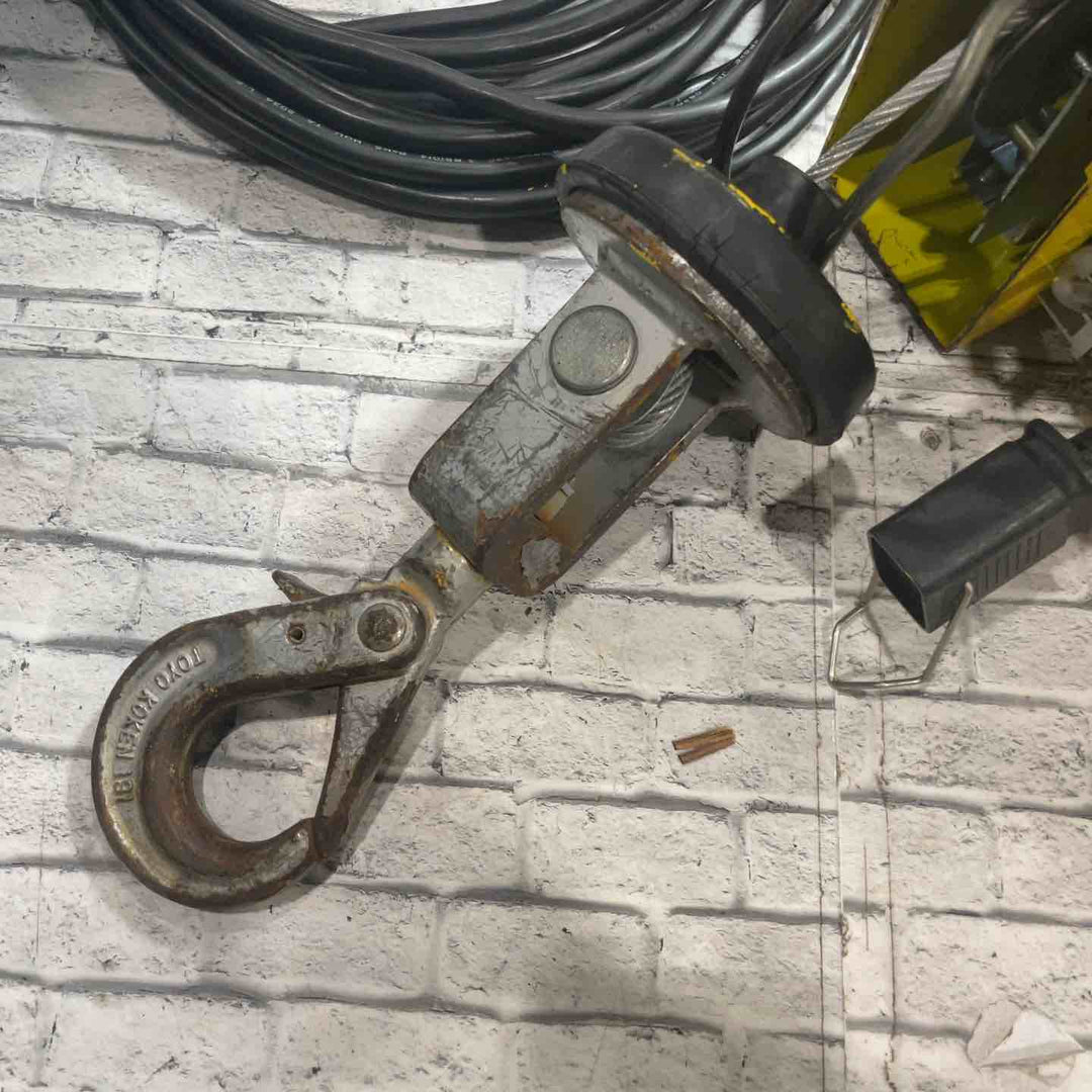 【中古品】◇トーヨーコーケン(TKK) ベビーホイスト 230kg 20m BH-N820【八潮店】