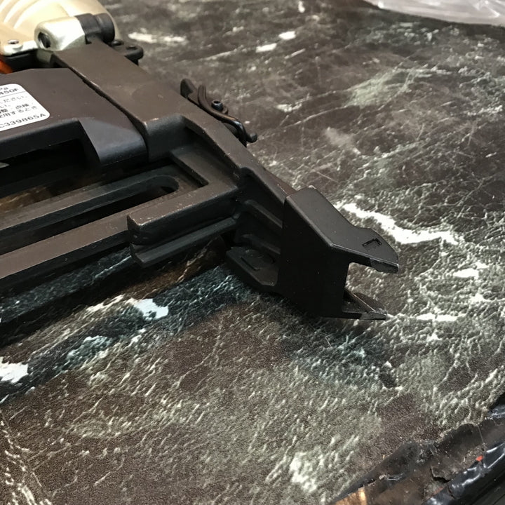 ☆ハイコーキ(HIKOKI ※旧:日立工機) 常圧フロアタッカ N5004MF【八潮店】
