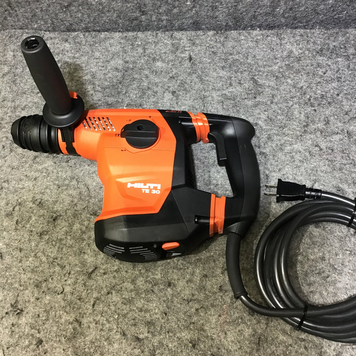 【サマーセール！美品】 ヒルティ(HILTI) コード式ロータリーハンマー TE30【桶川店】