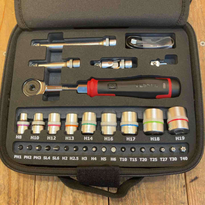 【未使用品】ベッセル(VESSEL) コードレス 電動スリムラチェット ソケットビット31個付セット 400ER3-1M【所沢店】