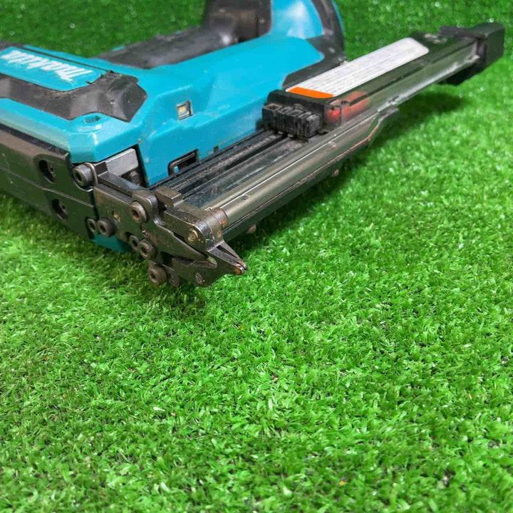 マキタ 充電式ピンタッカー PT352DZ【藤沢店】