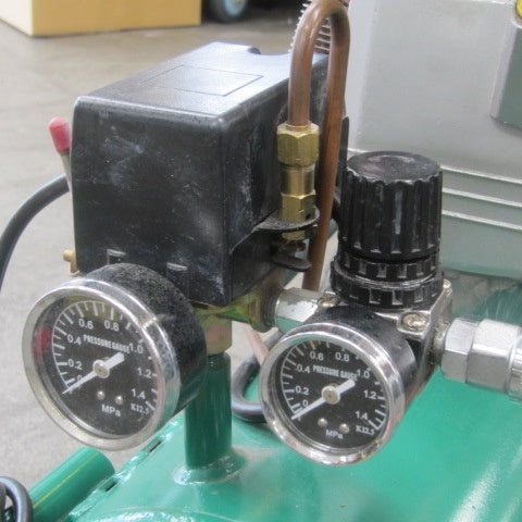 〇藤原産業 エアーコンプレッサー 30L SK11 62-2846-34/AB20-30【川崎店】