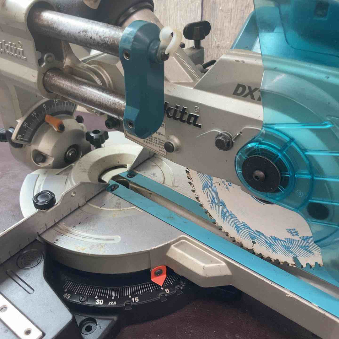 【中古品】マキタ(makita) 卓上スライドマルノコ LS0612FL【東大和店】