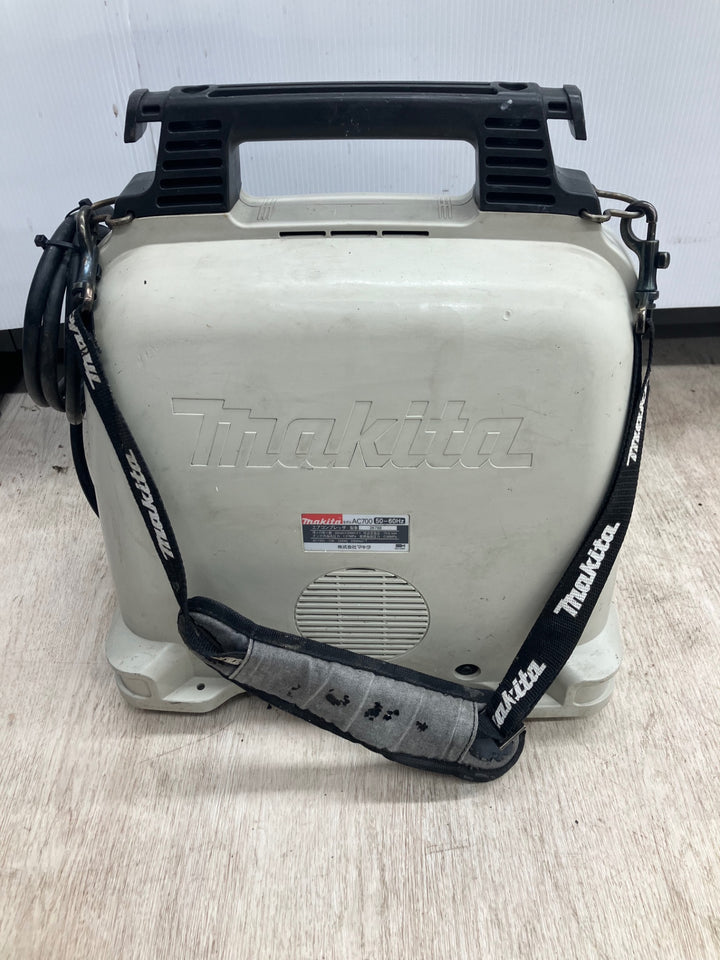 ★マキタ(makita) エアコンプレッサー AC700 タンク5L 動作確認済み【川越店】