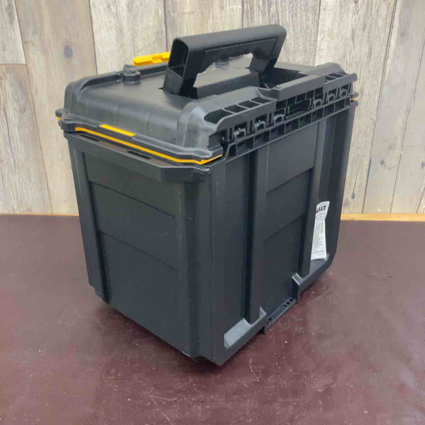 【中古品】DEWALT デウォルト TOUGH SYSTEM タフ システム クーラーボックス【熊本けやき通り店】【中古】 2026年最新】デウォルト クーラーボックスの人気アイテム - メルカリ