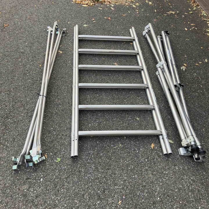 【店頭受取り限定】アルインコ(ALINCO) タワー式足場 WTF-4[未使用] WTF-3(水平プレス・幅木なし).  【WTF-1.2なし】【所沢店】