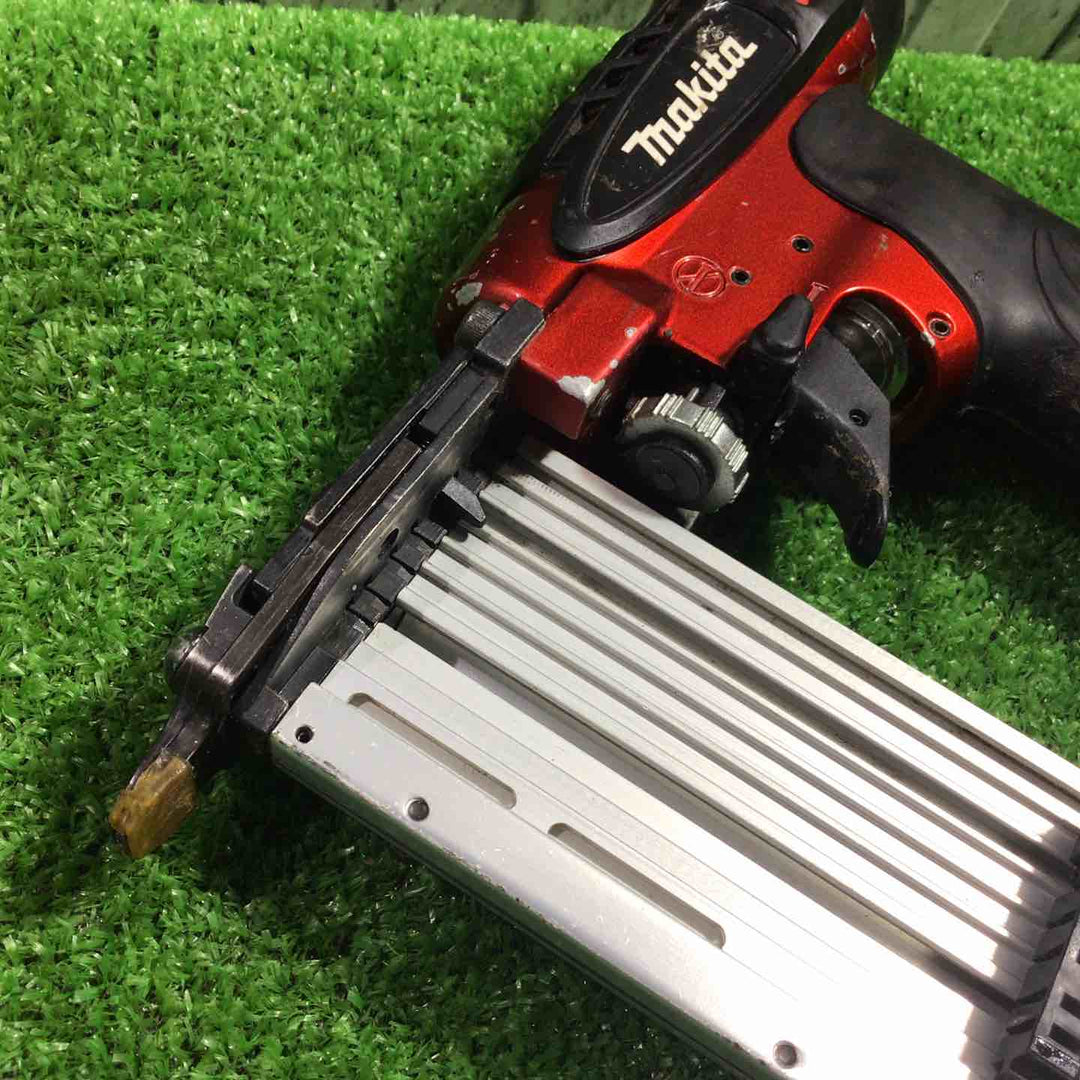 ★マキタ(makita) 高圧ピンネイラ AF501HP【川口店】