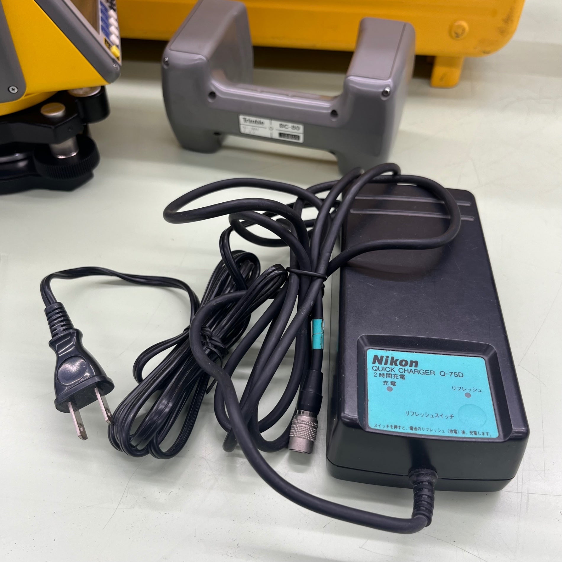 Trimble トリンブル トータルステーション M5 2NPL 測量機器 Trimble トリンブル トータルステーション M5 2NPL 測量機器