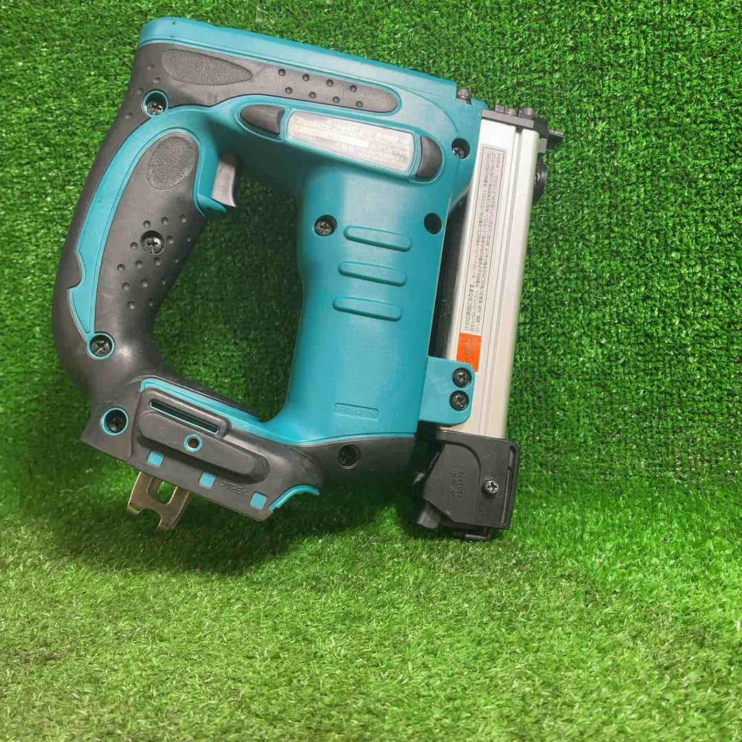 【中古品】 マキタ 充電式タッカ ST120DZ 【藤沢店】