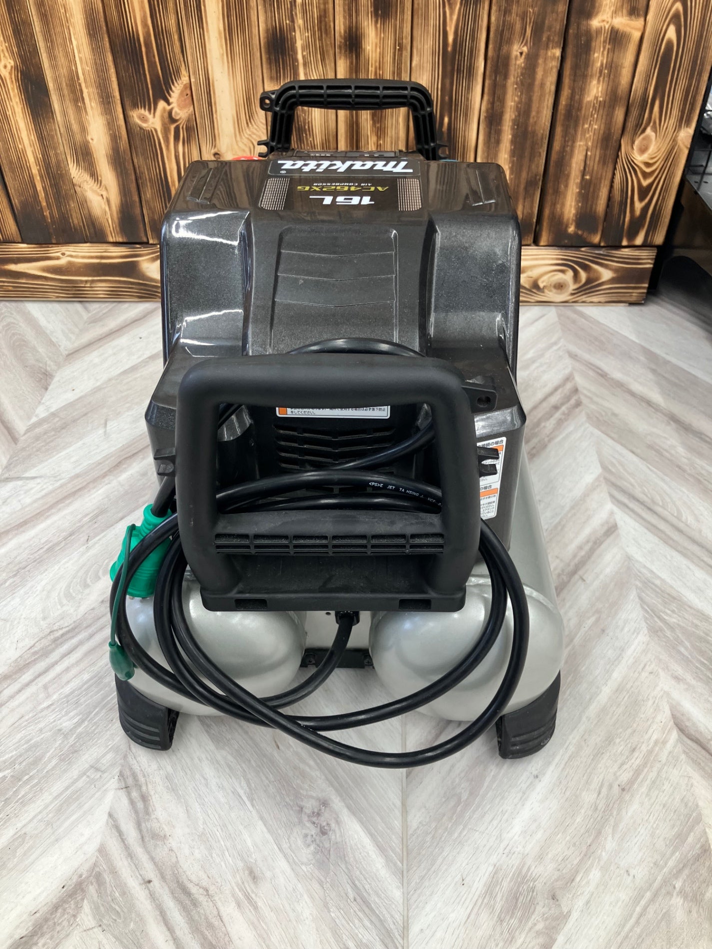 ☆マキタ(makita) エアコンプレッサー AC462XGB【越谷店】 – アクト