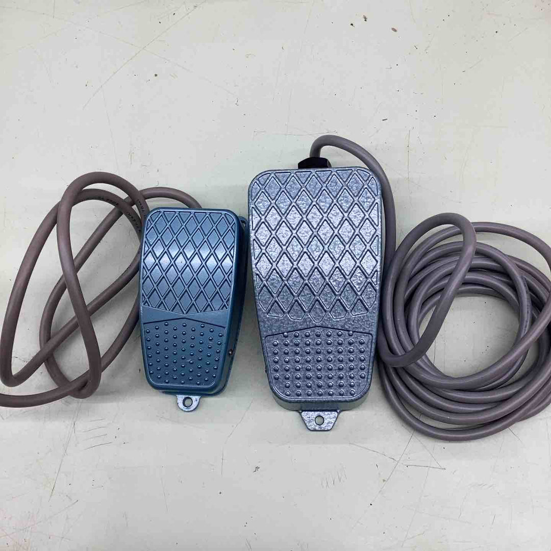 KASUGA フットスイッチ　Foot Switch　KFW1 kfｗ1 LFL1 kfl1春日電機　2個セット　【越谷店】