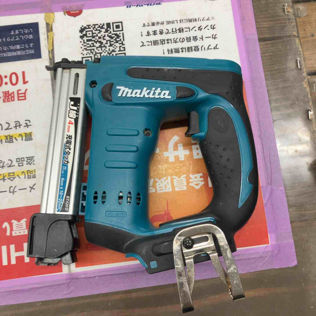 ☆マキタ(makita) コードレスタッカ ST420DZK【戸田店】