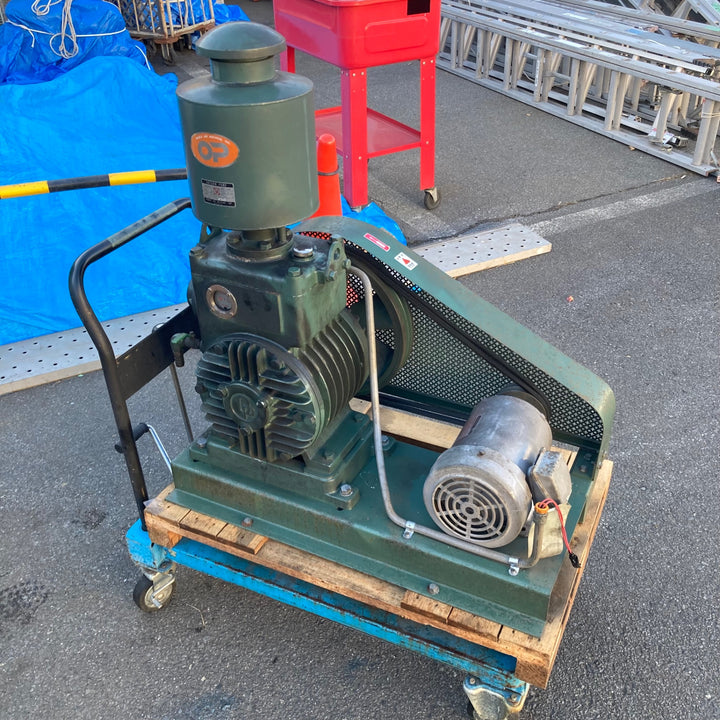 【中古品/店頭受取り限定】大阪機械製作所製品 真空ポンプ RV−2A 200V バキュームポンプ【東大和店】