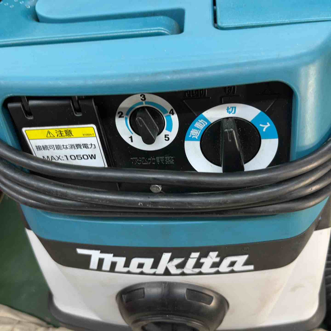 ★マキタ(makita) 集じん機 乾湿両用 483(P)集塵袋、ホース付属【戸田店】