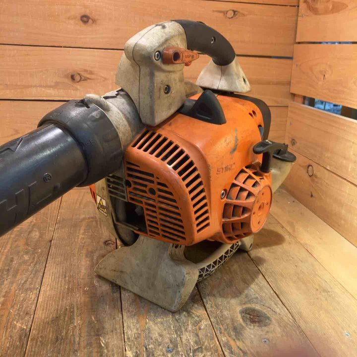 【中古品】STIHL エンジンブロワ BG86-C E【所沢店】