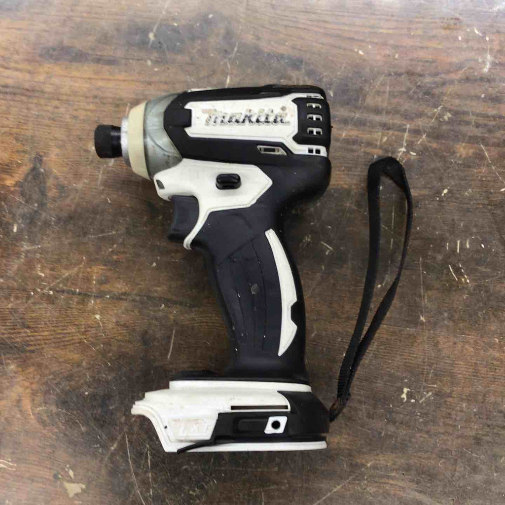 ☆マキタ(makita) コードレスインパクトドライバー TD136DRFXW ☆マキタ(makita) コードレスインパクトドライバー TD136DRFXW