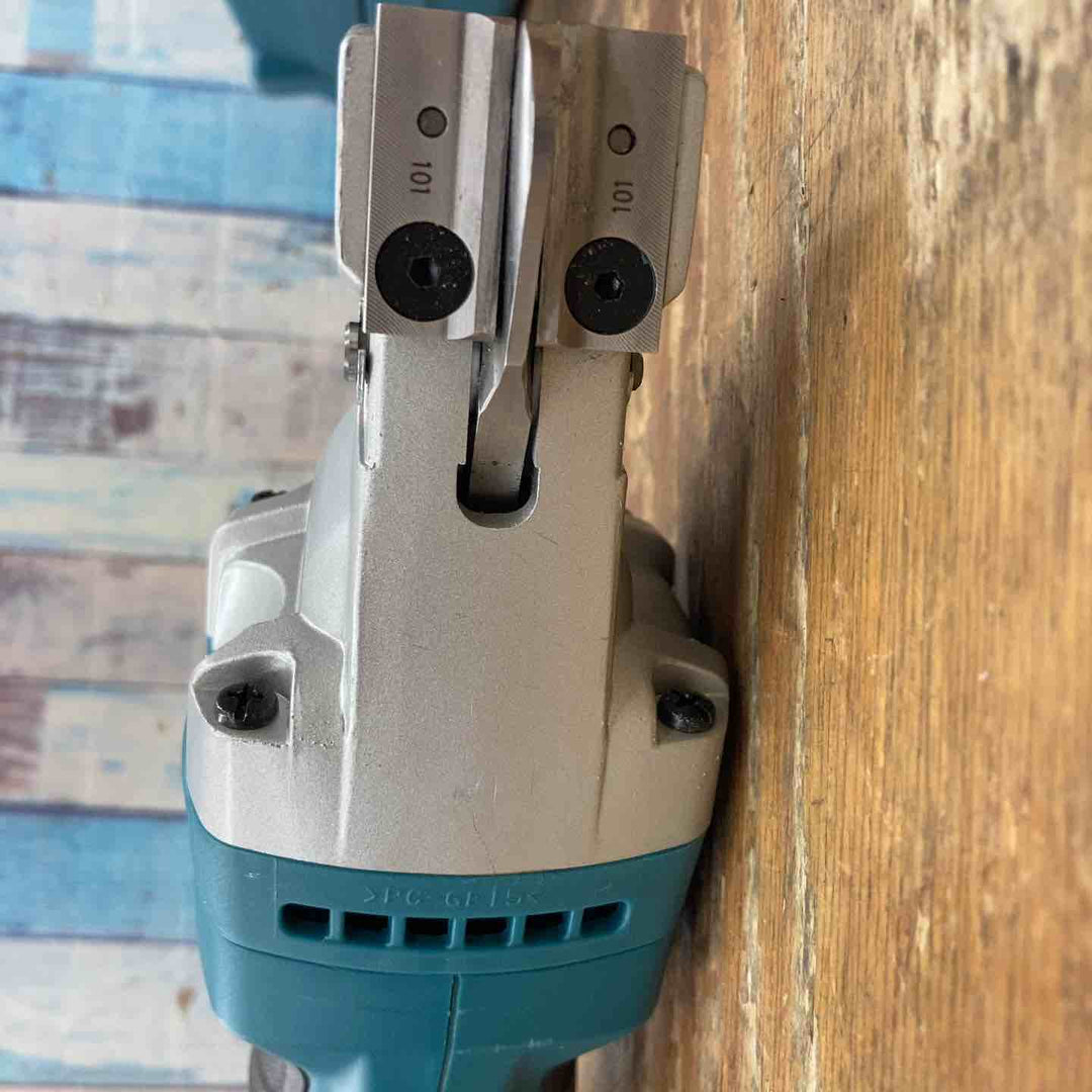 ◇マキタ(makita) コードレスストレートシャー JS161DRG【柏店】